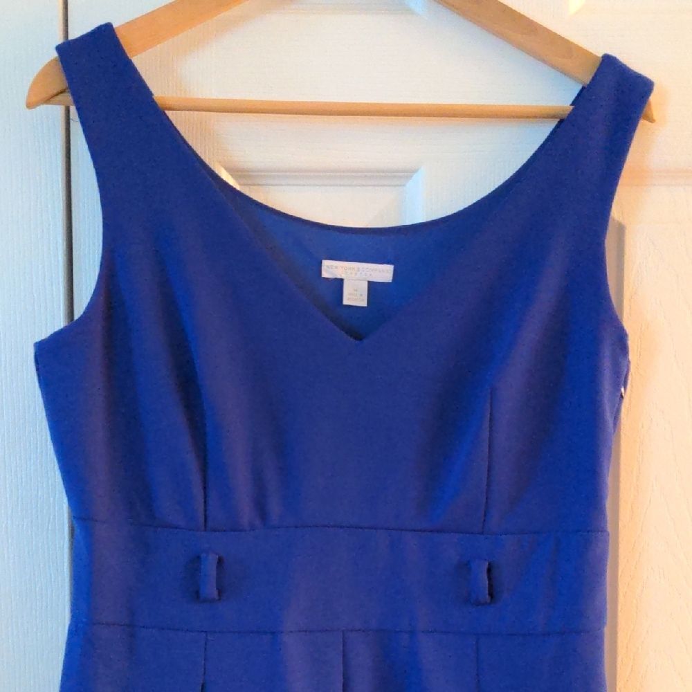 New York & Company Blue Ruched mini Dress - Picture 4 of 12